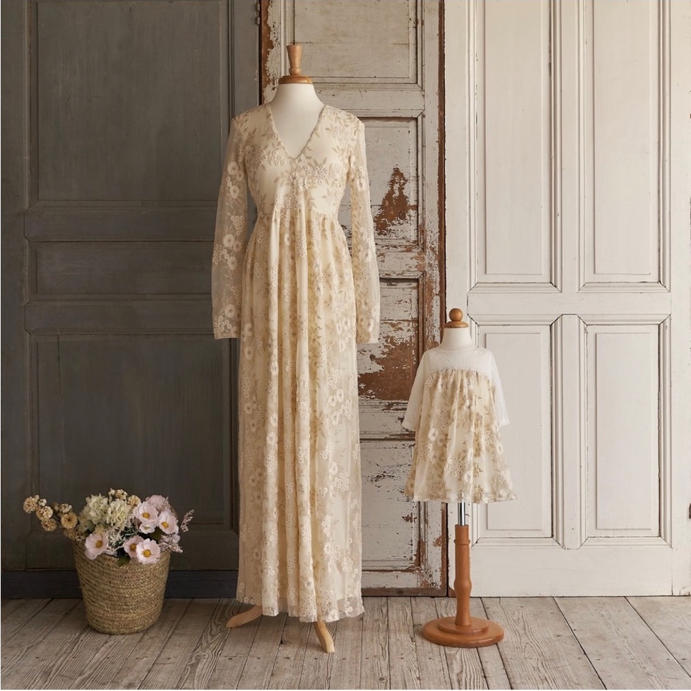 Elestory Mommy & Me Heirloom Lace Dress Set, xs and 10